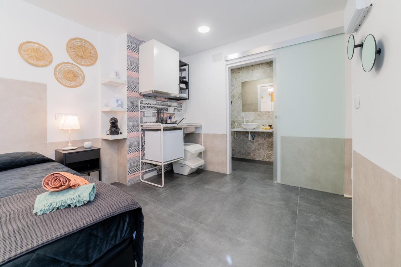 Aptuvalencia-F&B Sol Sl Екстер'єр фото